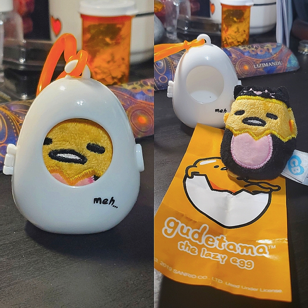 Mystery Lazy Egg Yolk Plush Keychain (Kitty)